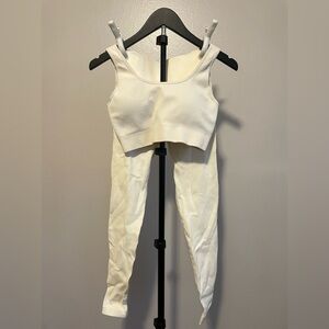 White Ribbed Crop Top and Leggings Set size small